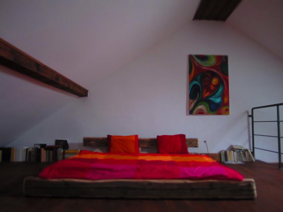 ホテルHolubnik Statecnych Zen Kralovych Luže エクステリア 写真